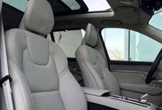 Volvo XC90 T8 AWD Plug-In Hybrid Ultra Bright