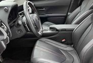 Lexus UX 300h F Sport 2.0 Hybrid Dynamic Force