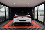 Lexus UX 300h Omotenashi 2.0 Hybrid
