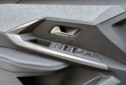 Peugeot 5008 Business 1.2 PureTech  e-DCS6  mHEV