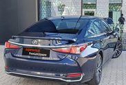 Lexus ES 300h Business Edition