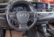 Lexus ES 300h Business Edition