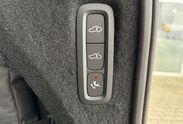 Volvo XC90 T8 AWD Plug-In Hybrid Ultra Black Edition 7os