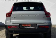 Volvo XC40 B3 Plus Dark