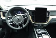 Volvo XC60 B5 AWD Ultra Dark