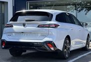 Peugeot 308 Allure EAT8 1.5 BlueHDi