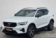 Volvo XC40 B3 Plus Dark