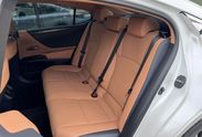 Lexus ES 300h Business Edition
