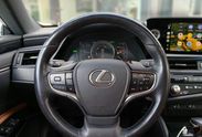 Lexus ES 300h Business Edition
