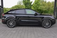 Porsche Cayenne Coupe E-Hybrid Black Edition