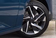 Peugeot 308 Allure e-DCS6 1.2 mHEV