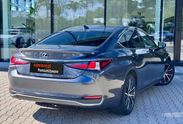 Lexus ES 300h Business Edition