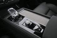 Volvo XC90 T8 AWD Plug-In Hybrid Ultra Dark 7os