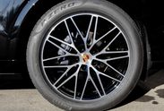 Porsche Cayenne Coupe E-Hybrid Black Edition