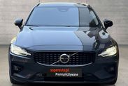 Volvo V60 B4 B Plus Dark