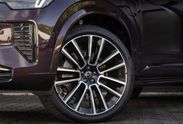 Volvo XC90 T8 AWD Plug-In Hybrid Ultra Dark