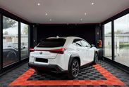 Lexus UX 300h Omotenashi 2.0 Hybrid