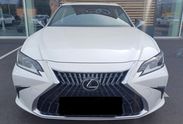 Lexus ES 300h Business Edition 2.5 E-CVT