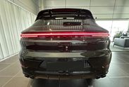 Porsche Cayenne E-Hybrid Black Edition