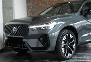 Volvo XC60 B5 AWD Ultra Dark
