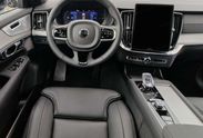 Volvo XC90 B5 AWD Ultra Black Edition