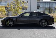 Porsche Panamera 4 e-Hybrid