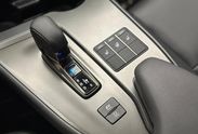 Lexus UX 300h F Sport Design Hybrid Dynamic Force
