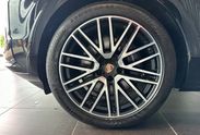 Porsche Cayenne E-Hybrid Black Edition