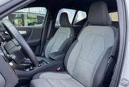 Volvo XC40 B3 Plus Dark