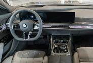BMW Seria 7 740d xDrive M Sport