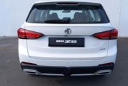 MG ZS 1.5  Standard MT