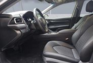 Toyota Camry 2.5 Hybrid Prestige CVT
