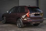 Volvo XC90 T8 AWD Plug-In Hybrid Ultra Dark