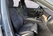 Volvo XC60 B5 AWD Ultra Dark