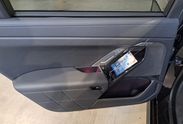 BMW Seria 7 740d xDrive Nero Lusso Edition