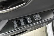Lexus UX 300h Business