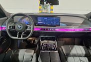BMW Seria 7 740d xDrive Nero Lusso Edition