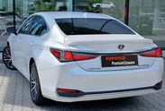 Lexus ES 300h Business Edition