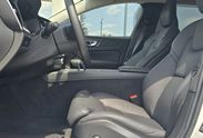 Volvo V60 B4 B Plus Dark