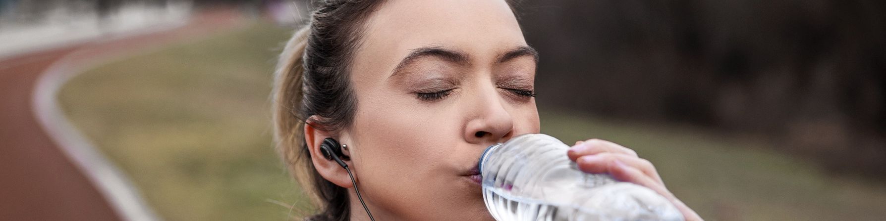 Woda kluczowa w procesie metabolizmu. Dr Cubała-Kucharska wyjaśnia proces