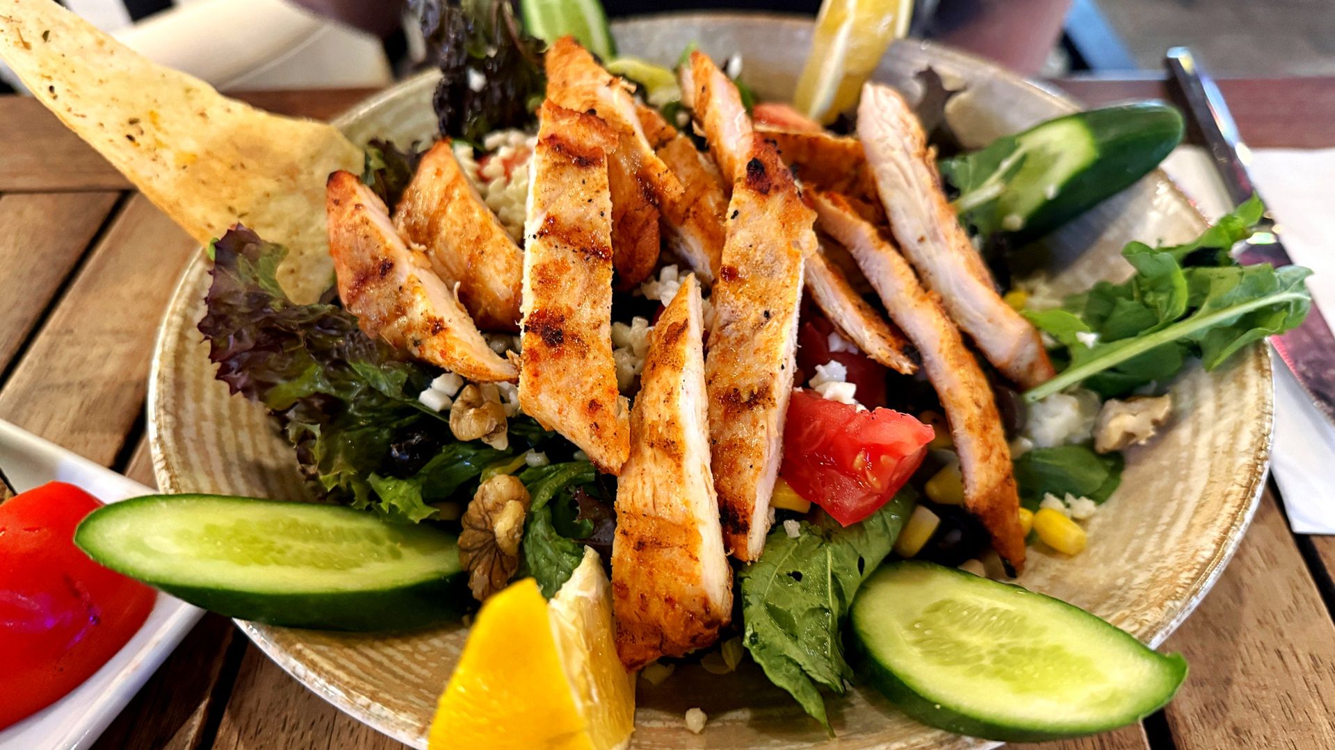 Wspierają młody wygląd skóry. Jedz, a twoja cera będzie promienna i bez zmarszczek