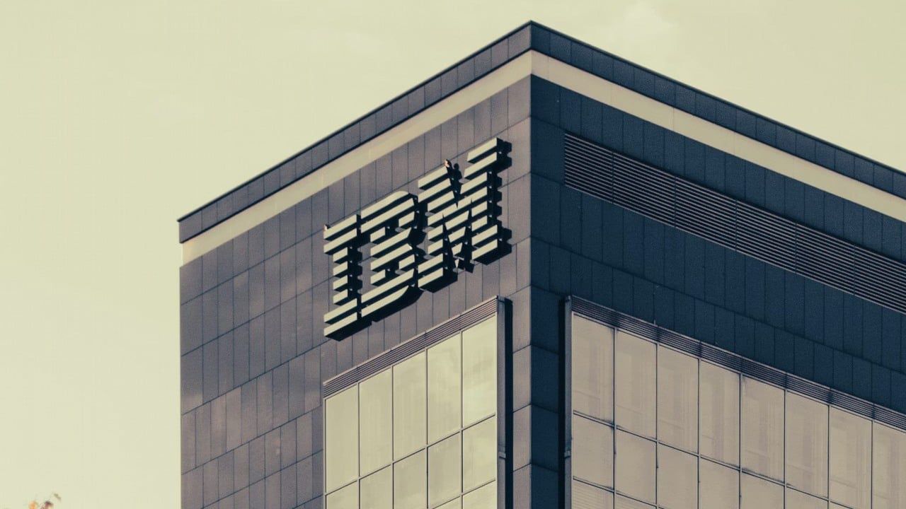Uderzają w gigantów. IBM ofiarą rozwoju sztucznej inteligencji