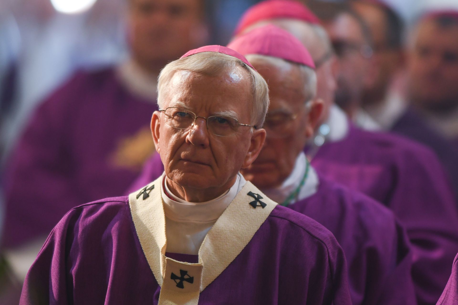 Księża zarzucają abp. Jędraszewskiemu manipulację Watykanem