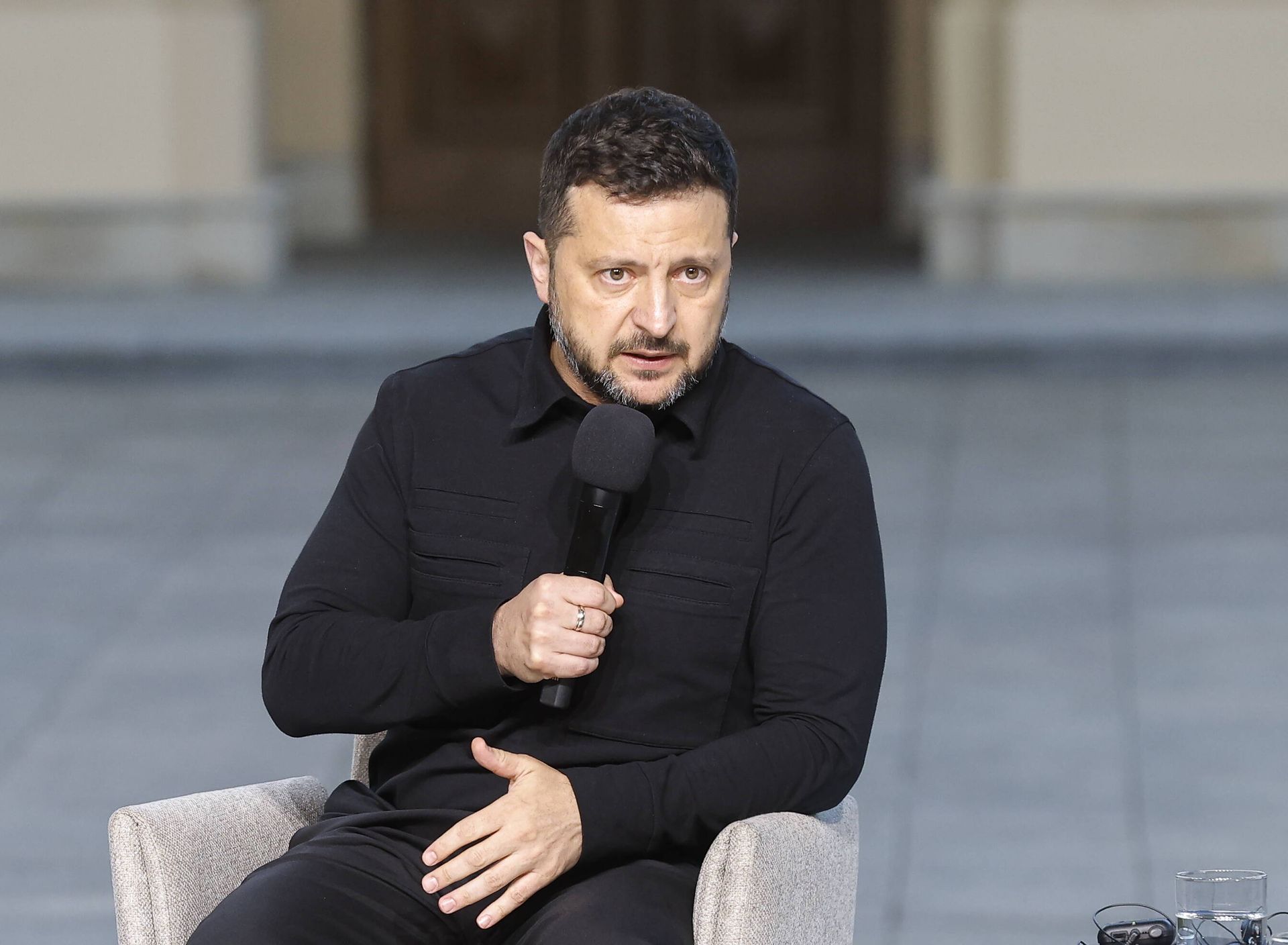 Zełenski: Rosja dwukrotnie celowała w mój samolot