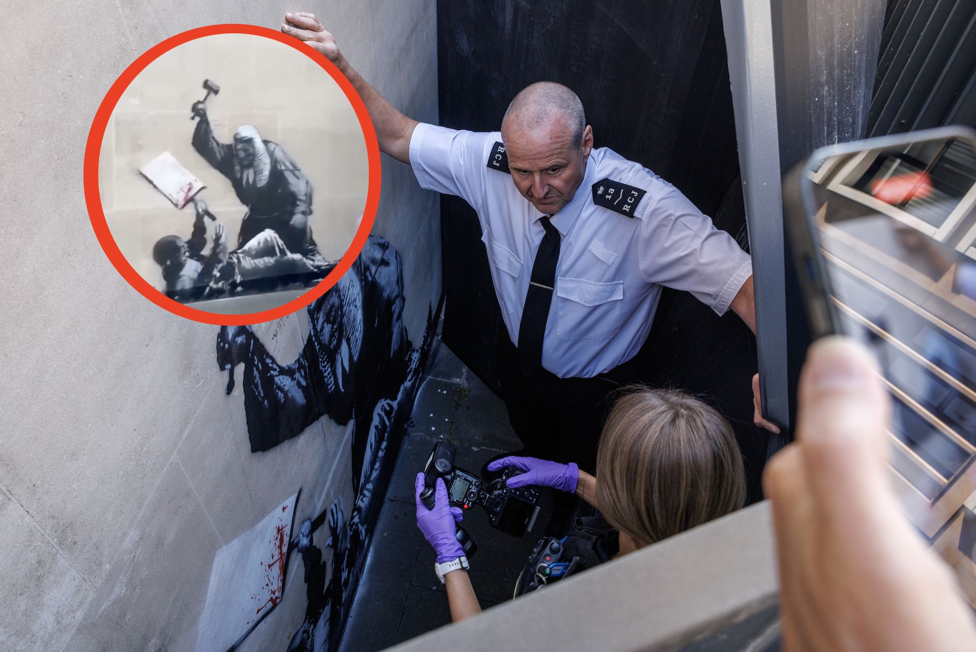 Nowy mural Banksy'ego w Londynie. Dzieło gwałtownie ukryto