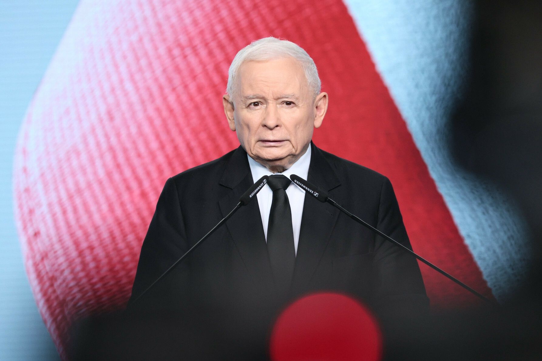 Rakieta spadła w Polsce. Jest komentarz Kaczyńskiego