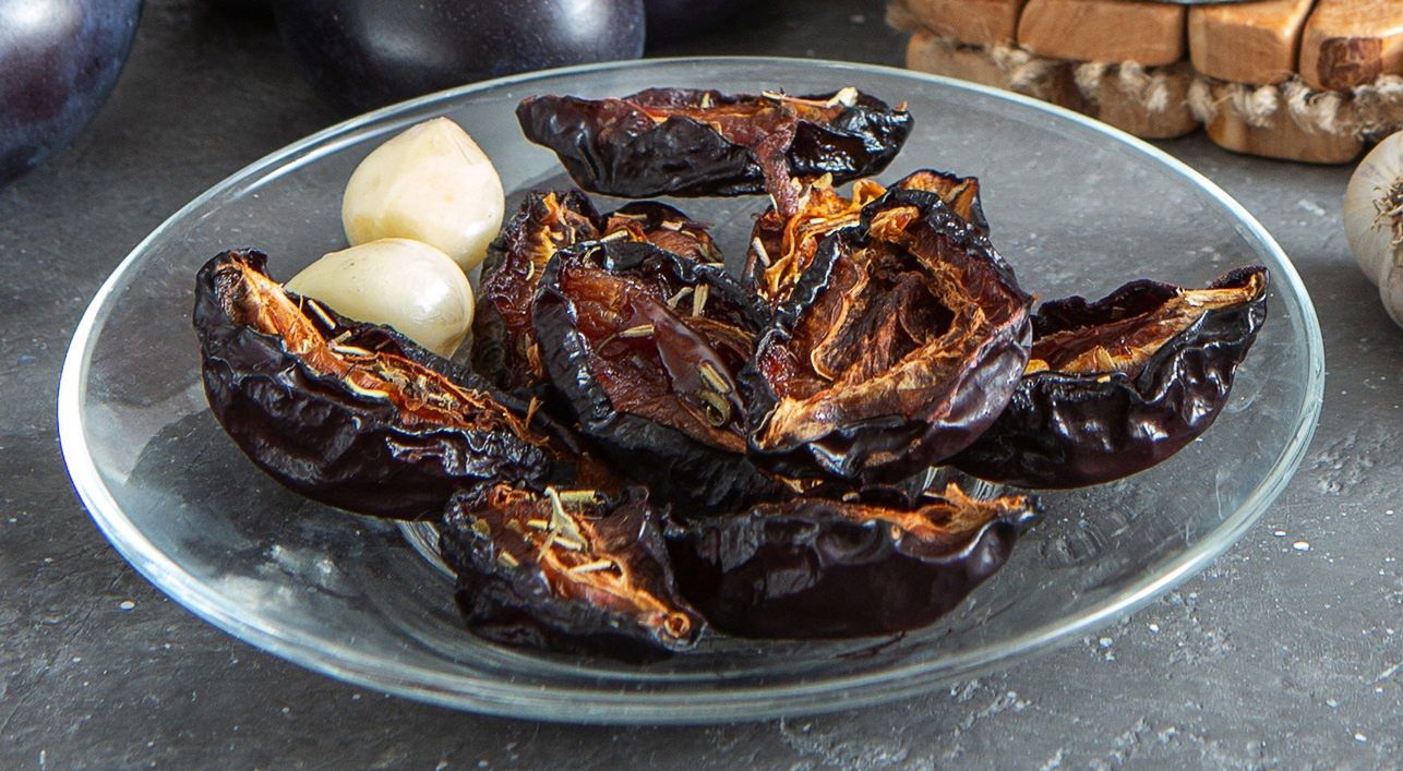 Najzdrowsza i najsmaczniejsza polska śliwka. Owinięta w boczek smakuje jak marzenie