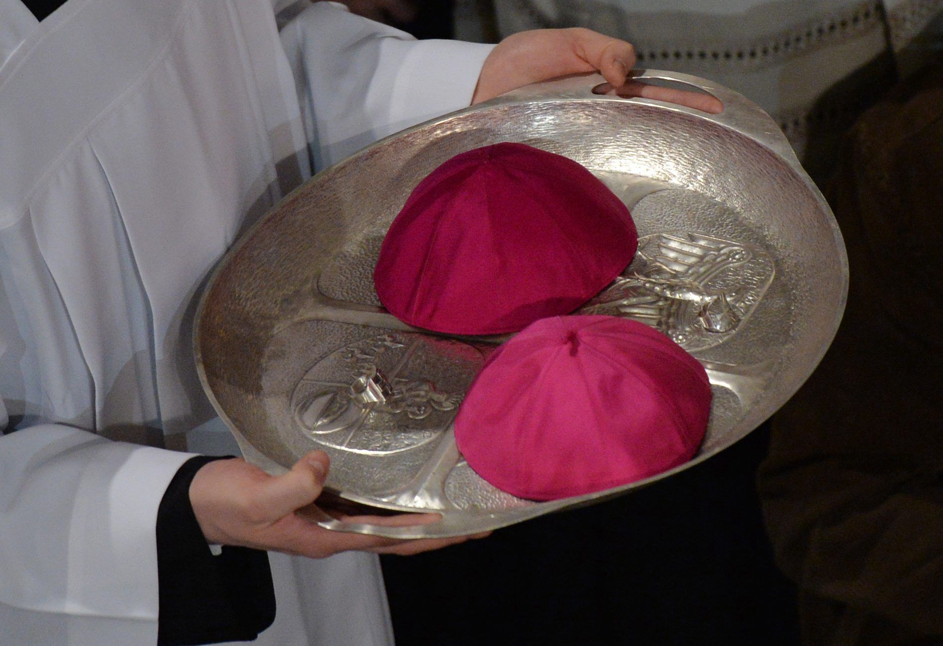 Podzielony Kościół, podzielona władza. Bez przełomu w relacjach [OPINIA]