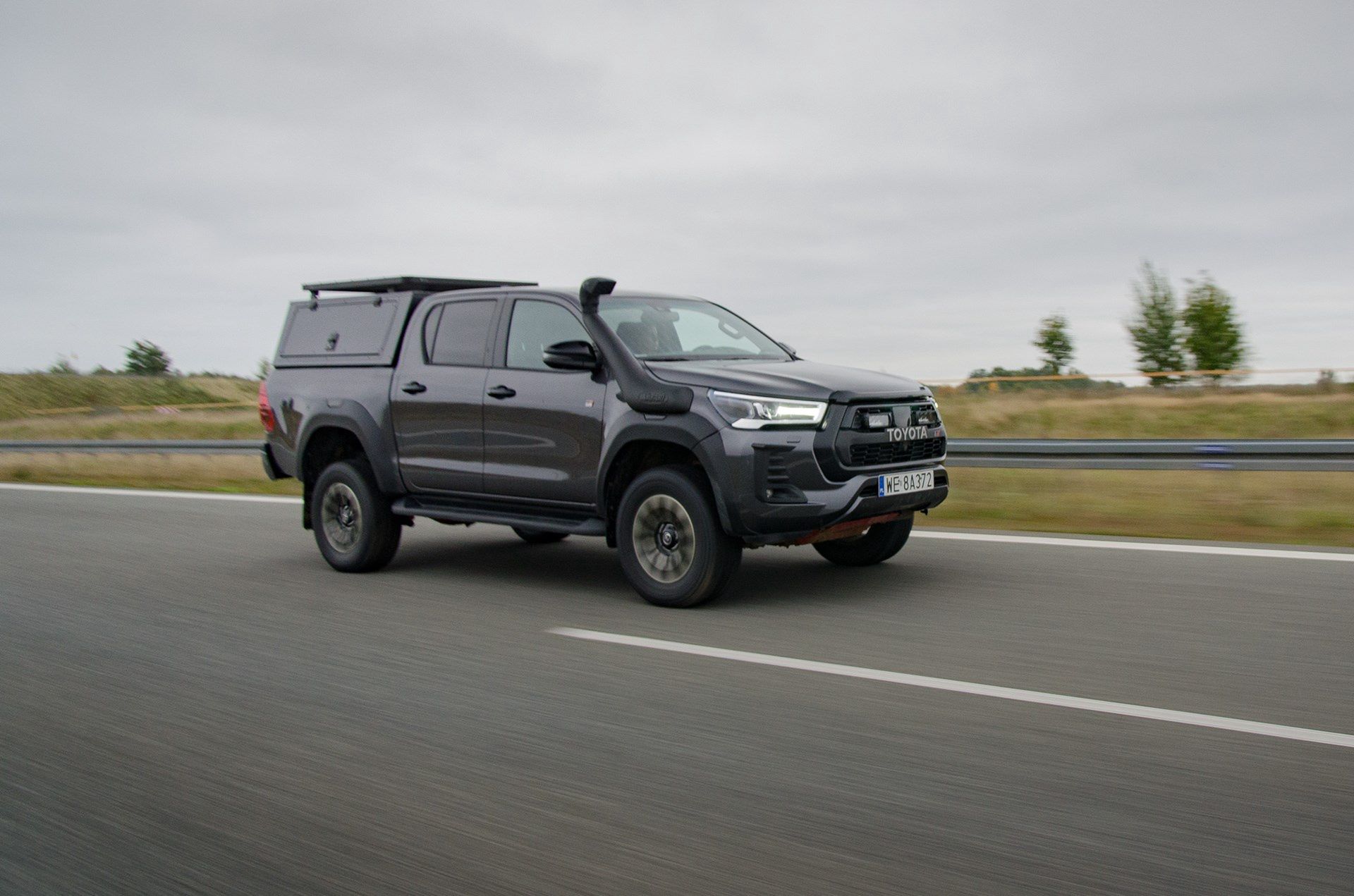 Projekt Toyota Hilux: sprawdzamy wpływ modyfikacji samochodu terenowego na jego zużycie paliwa