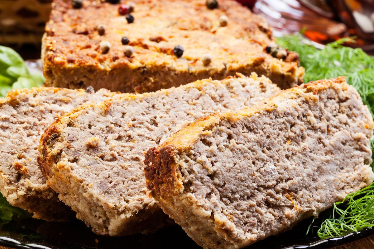 Dodaj odrobinę do mięsnej masy. Pasztet po upieczeniu będzie wilgotny i smaczny